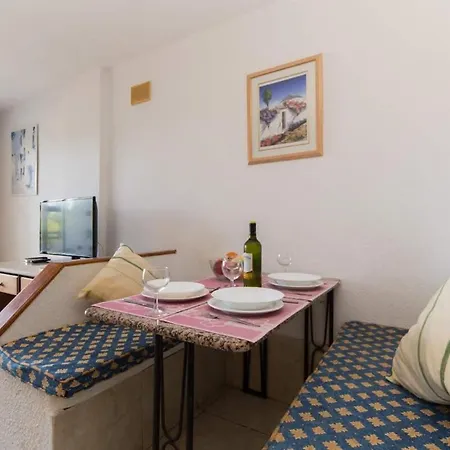 Santa Maria 16 - Apartamento *